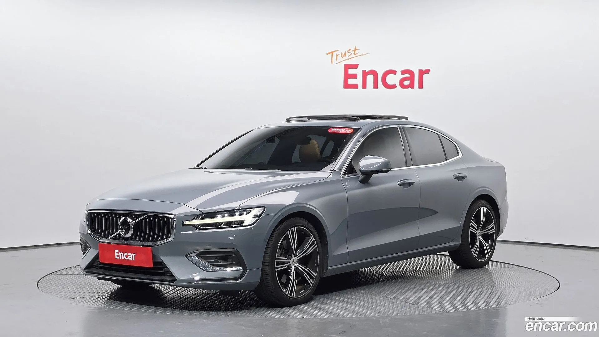 Volvo S60 2021 — фото 1