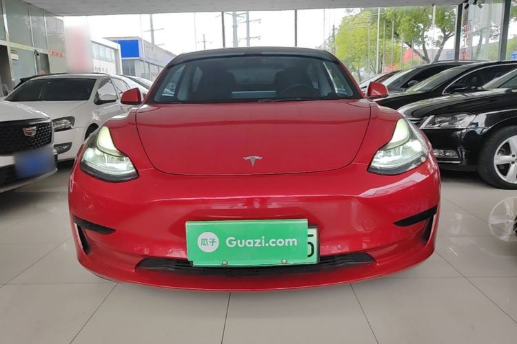 Tesla Model 3 2022 — 2