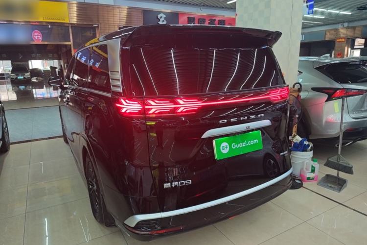Denza D9 2025 — 4