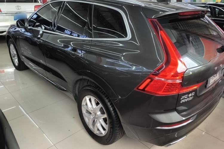 Volvo XC60 2020 — фото 4