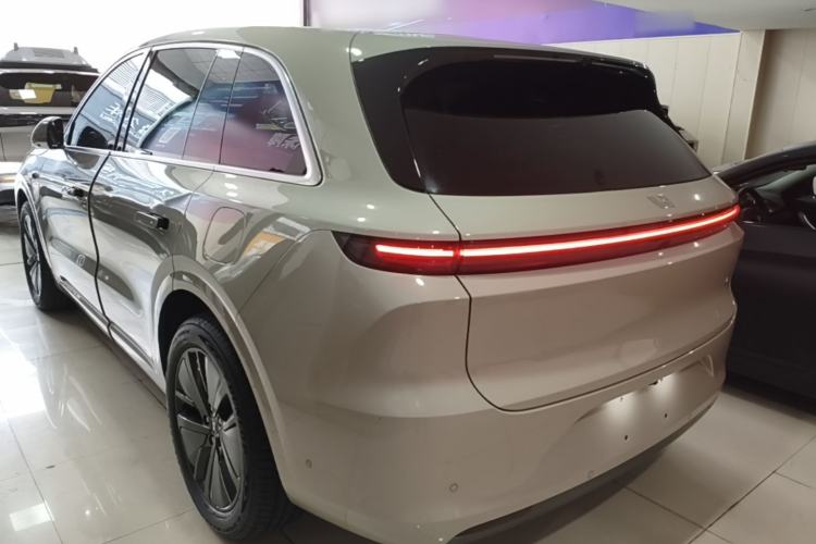 Li Auto L6 2024 — 4
