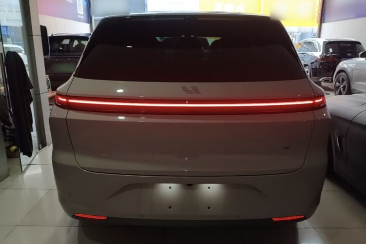 Li Auto L6 2024 — 5