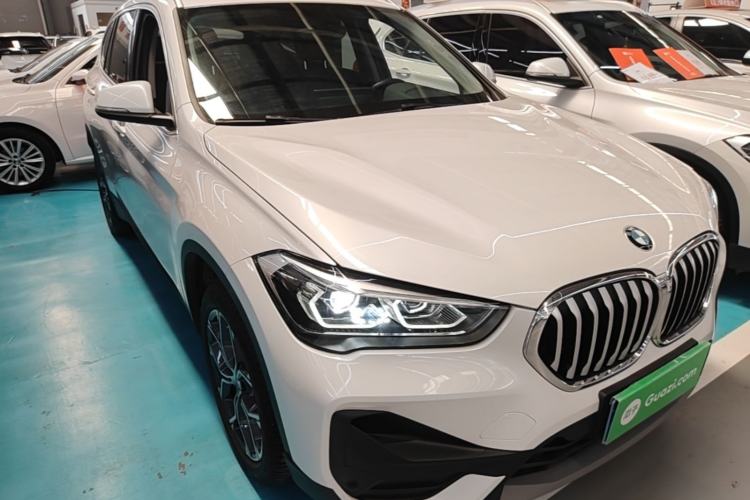 BMW X1 2022 — фото 3