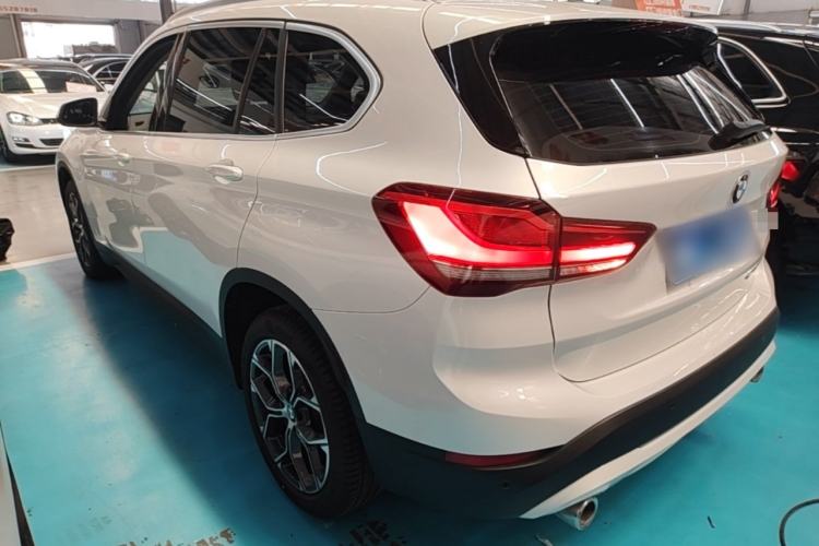 BMW X1 2022 — фото 4