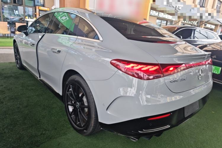 Mercedes-Benz EQE 350 2022 — 4