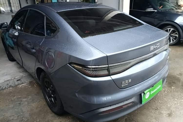BYD Seal 05 DM-i 2025 — фото 4