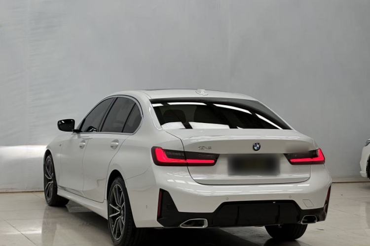 BMW 325Li 2025 — 4