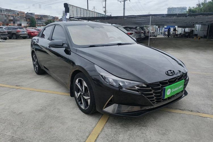 Hyundai Elantra 2021 — 3