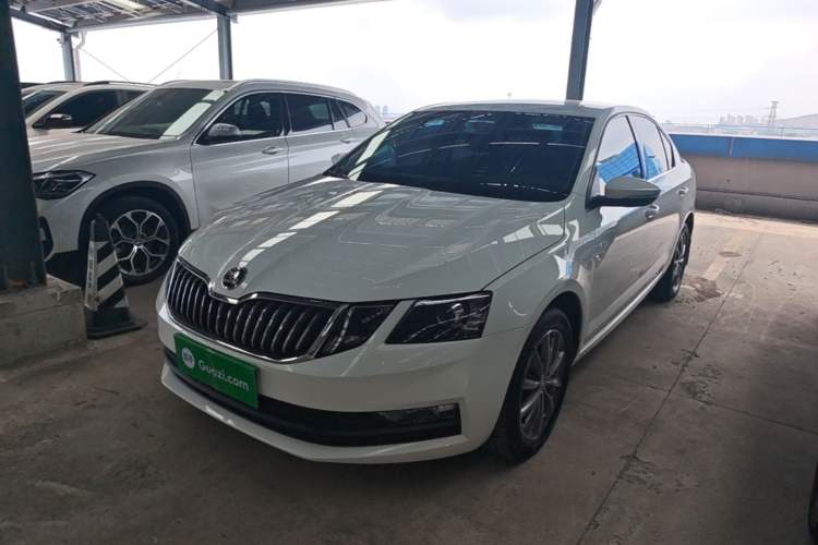 Skoda octavia 2022 — фото 1