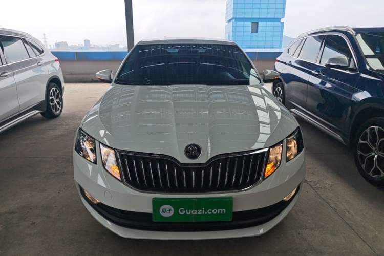 Skoda octavia 2022 — фото 2