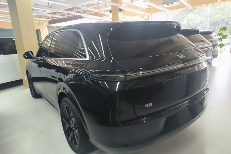 Li Auto L7 2023 — 4