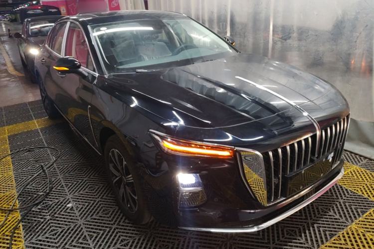 Hongqi H5 2025 — 3