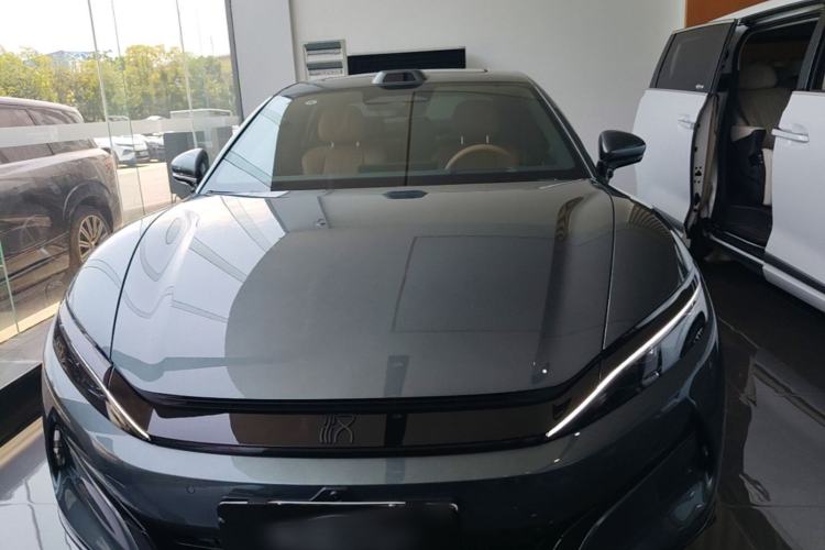 BYD Han L 2025 — 2