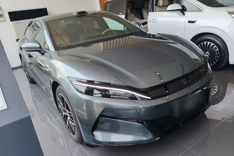 BYD Han L 2025 — 3