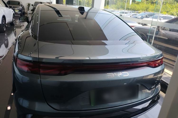 BYD Han L 2025 — 5