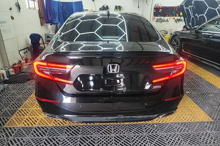 Honda Accord 2022 — фото 5