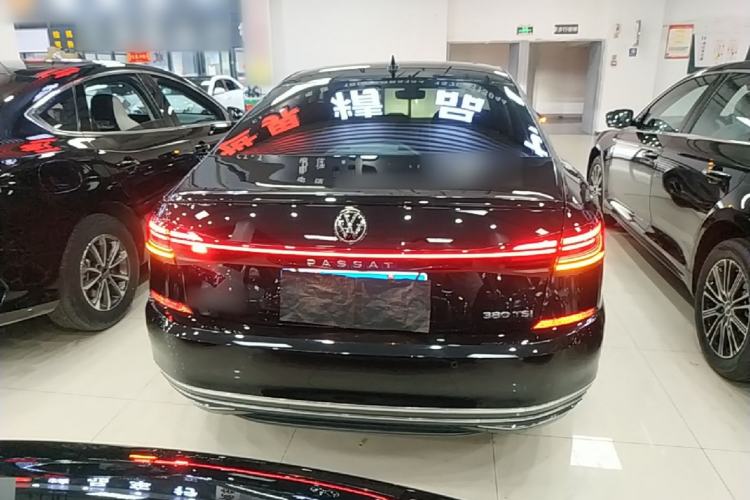 Volkswagen Passat 2025 — 5