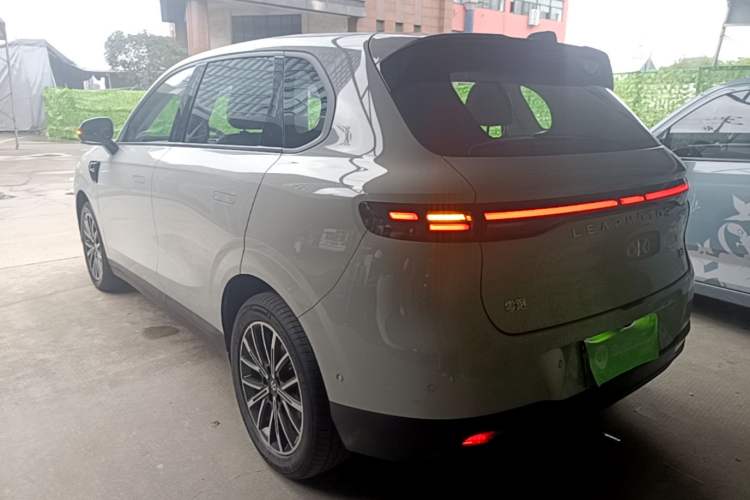Leapmotor B10 2025 — 4