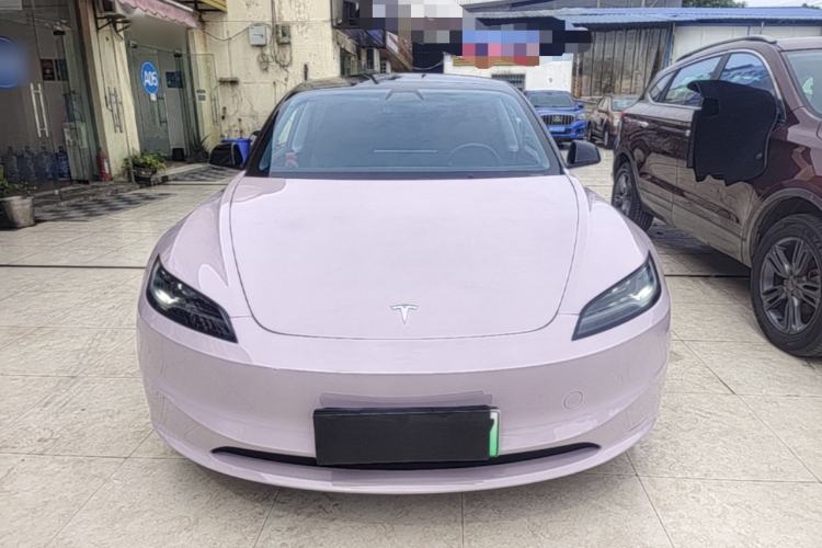 Tesla Model 3 2023 — 2