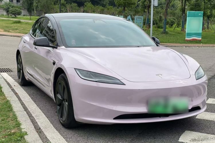 Tesla Model 3 2023 — 3