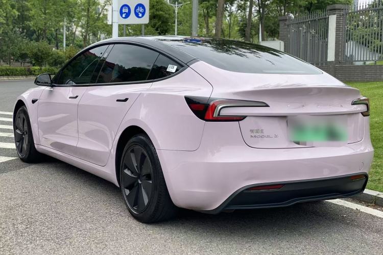 Tesla Model 3 2023 — 4