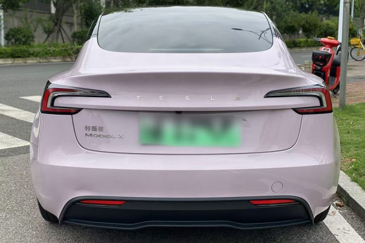 Tesla Model 3 2023 — 5