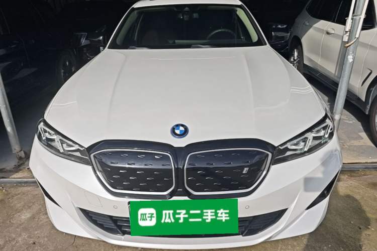 BMW i3 2023 — 2