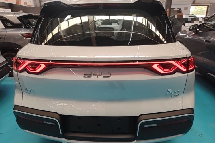 BYD Yuan Up 2025 — 5