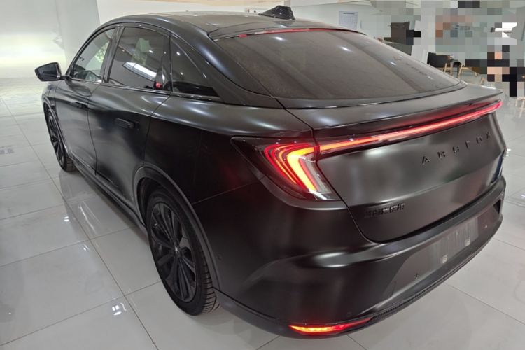Arcfox Alpha S 2022 — 4