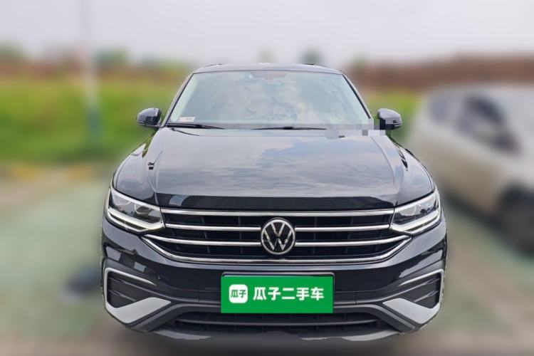 Volkswagen Tiguan L 2022 — 2