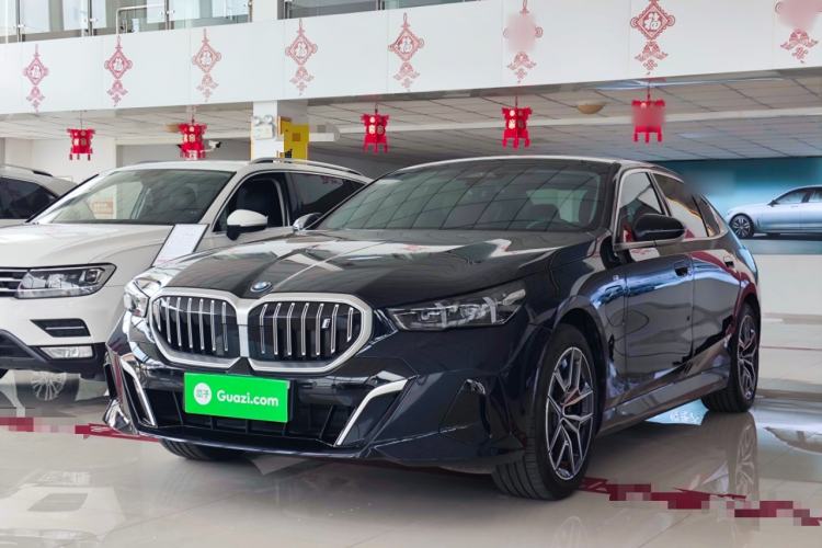 BMW i5 2025 — фото 1