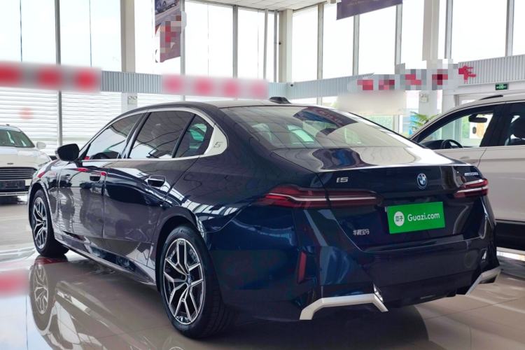 BMW i5 2025 — фото 4
