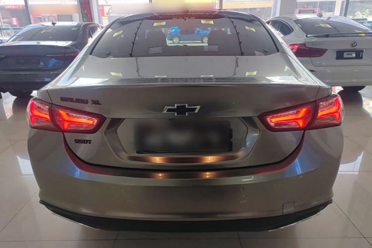 Chevrolet Malibu XL 2022 — 5