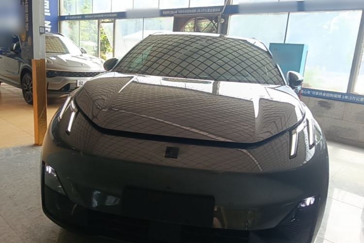 Lynk & Co Z20 2025 — 2
