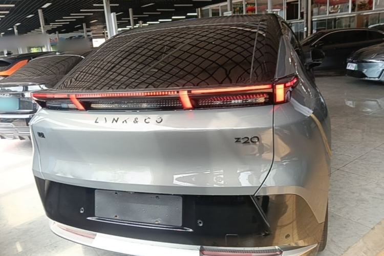 Lynk & Co Z20 2025 — 5