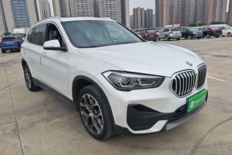 BMW X1 2021 — фото 3