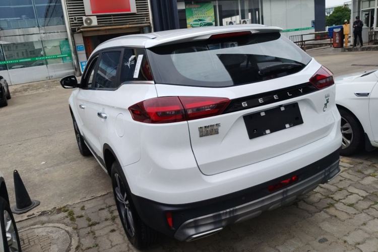 Geely Emgrand X7 Sport 2022 — 4