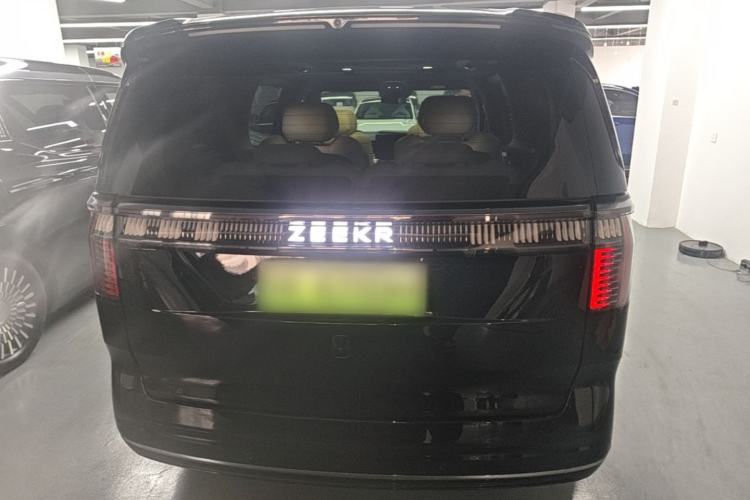 Zeekr 009 2024 — 5
