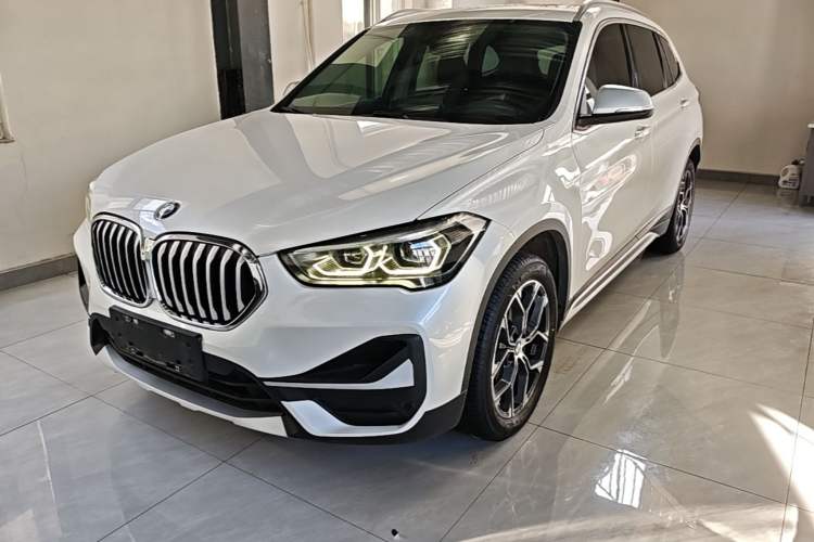 BMW X1 2021 — фото 1