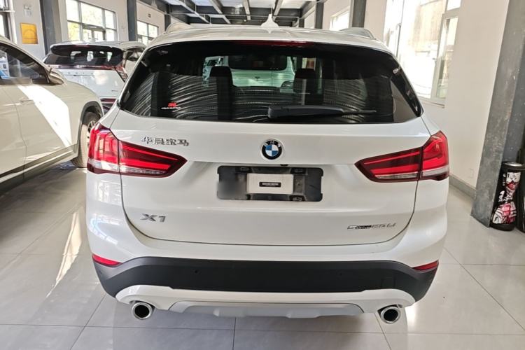 BMW X1 2021 — фото 5