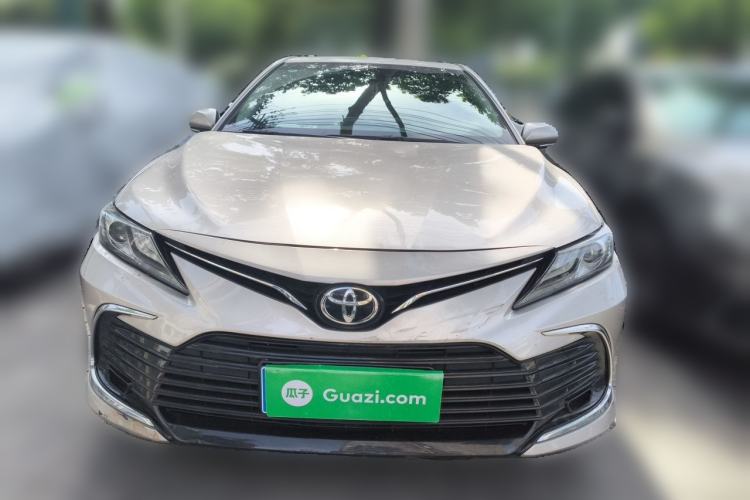 Toyota Camry 2021 — 2