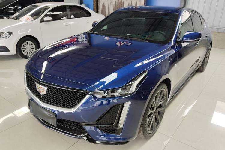 Cadillac CT5 2023 — фото 1