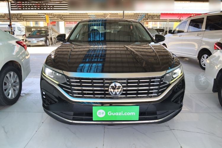 Volkswagen Passat 2022 — 2