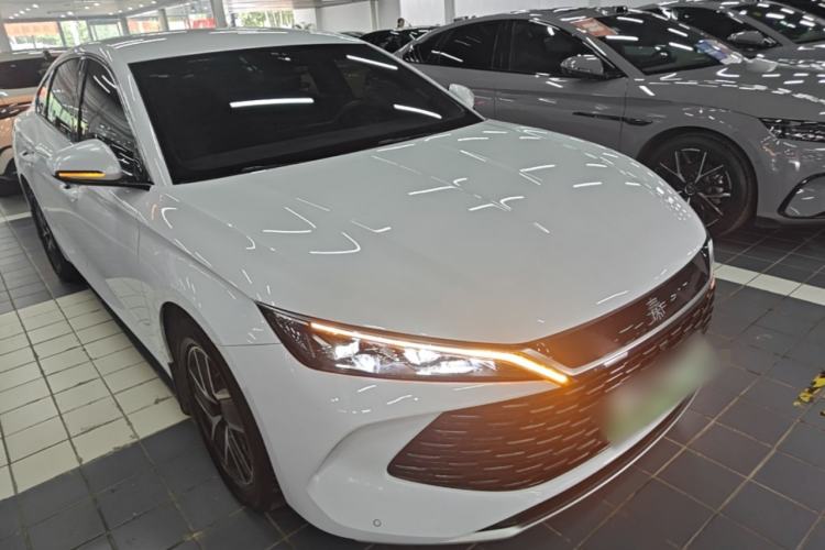 BYD Qin L 2024 — 3