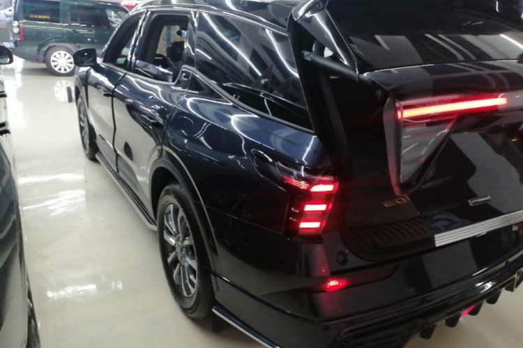 Ford Edge 2023 — 4