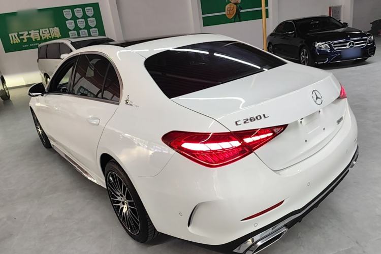 Mercedes-Benz C 260 L 2024 — фото 4