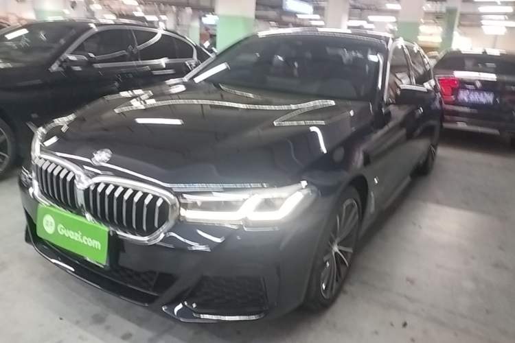 BMW 530Li 2022 — фото 1