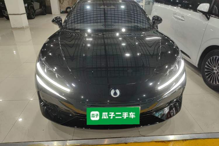 Denza Z9GT 2024 — 2
