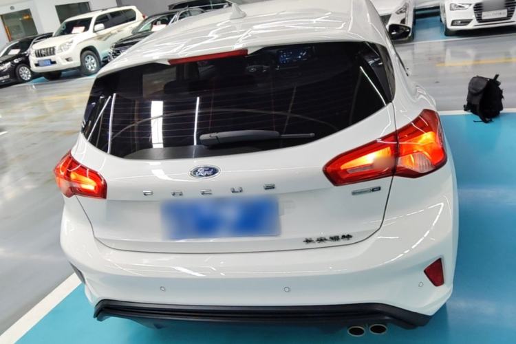 Ford Focus 2021 — 5