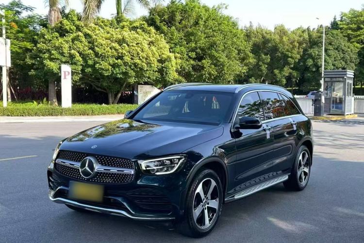 Mercedes-Benz GLC 260 L 2022 — фото 1